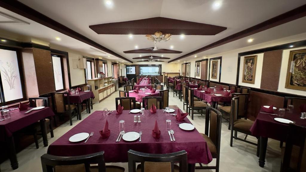 Hotel Sriyash Regency Bhāgalpur Kültér fotó