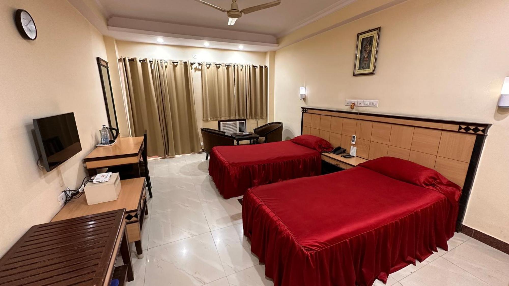Hotel Sriyash Regency Bhāgalpur Kültér fotó