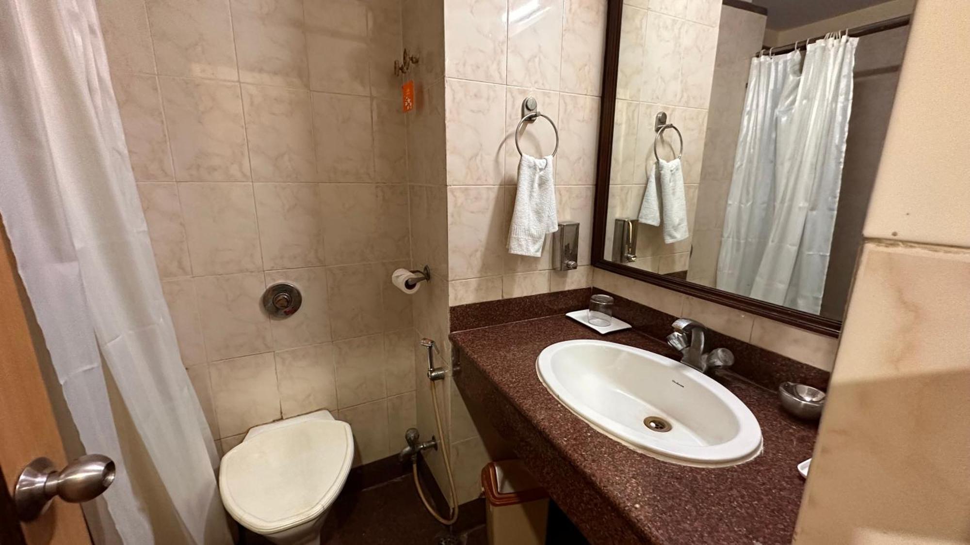 Hotel Sriyash Regency Bhāgalpur Kültér fotó