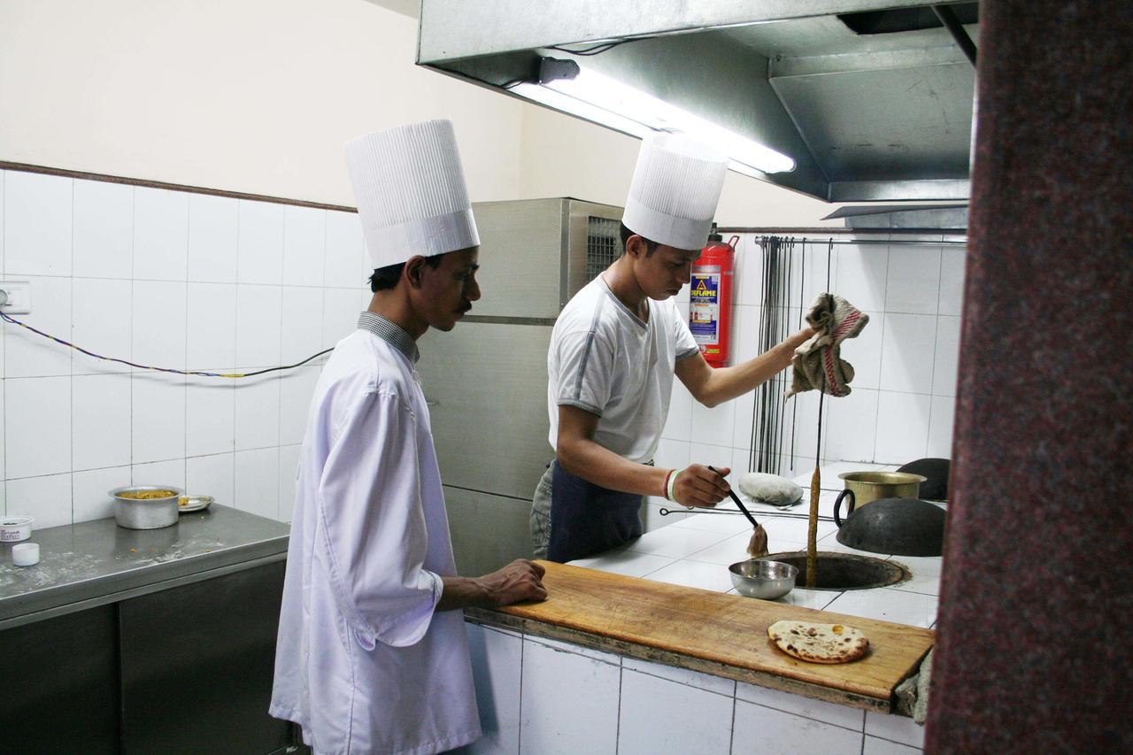 Hotel Sriyash Regency Bhāgalpur Kültér fotó